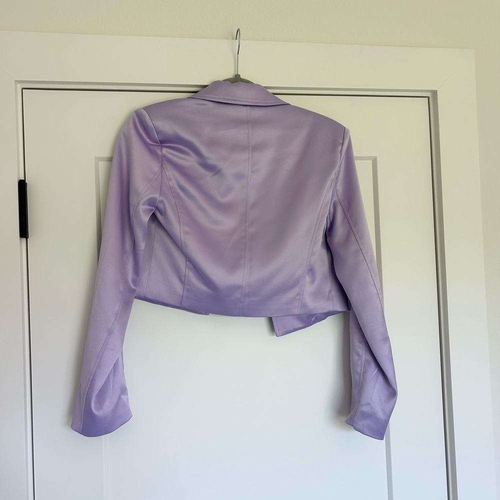 House of Harlow 1960 Gianna Cropped Blazer and Mini Skirt Set - Picture 3 of 9